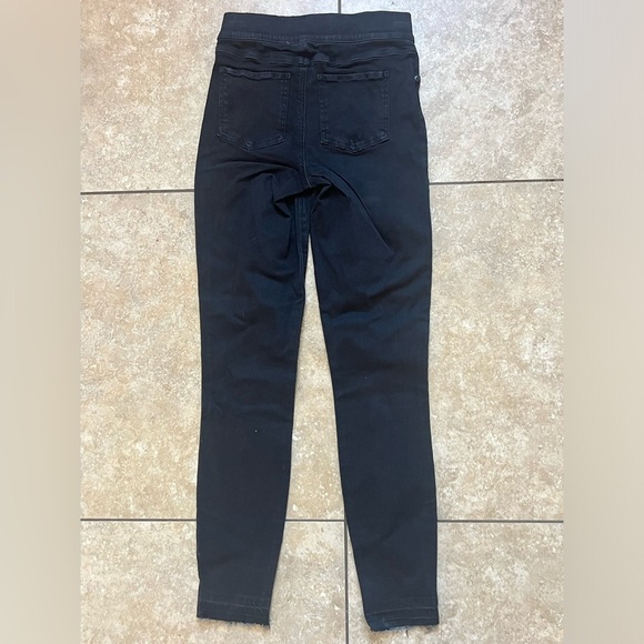 NWT Spanx Distressed Ankle Skinny Jeans, Vintage Black XS - Picture 10 of 10